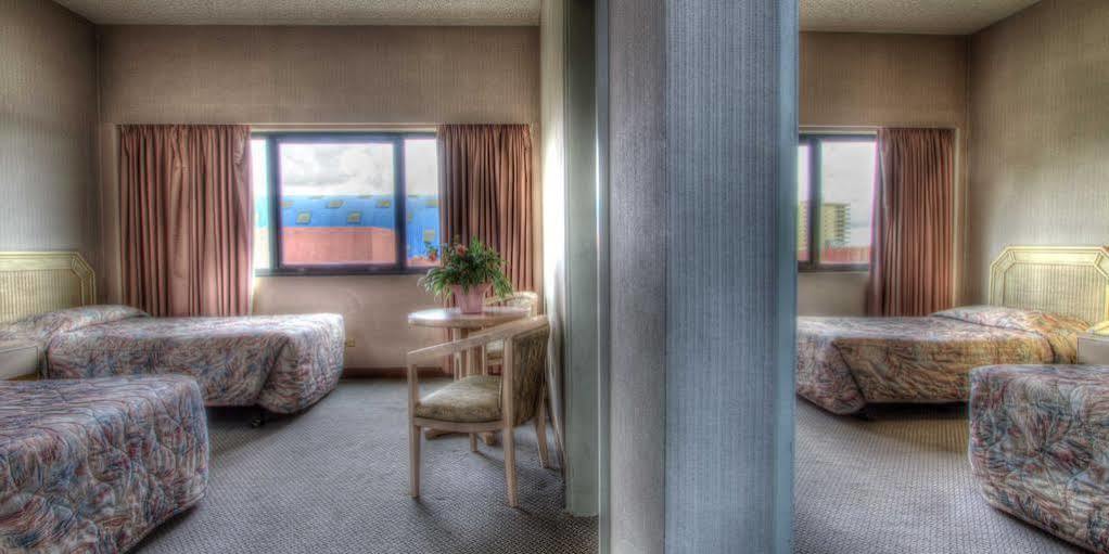 Pacific Bay Hotel Tumon Extérieur photo